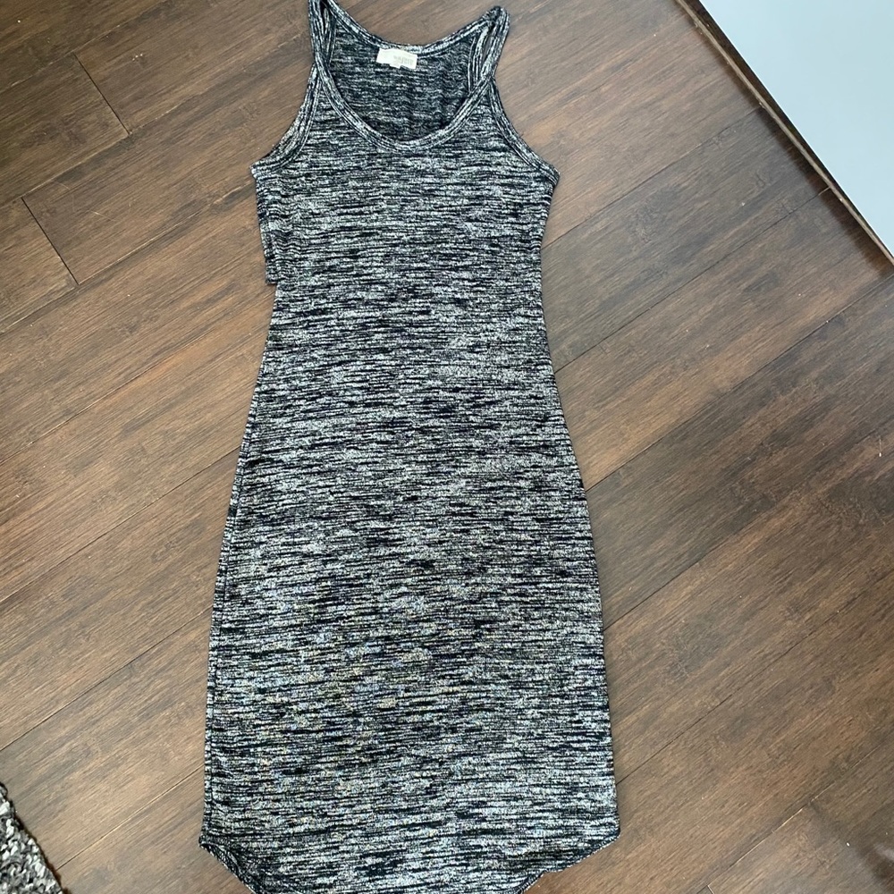 Aritzia- Wilfred body con dress
